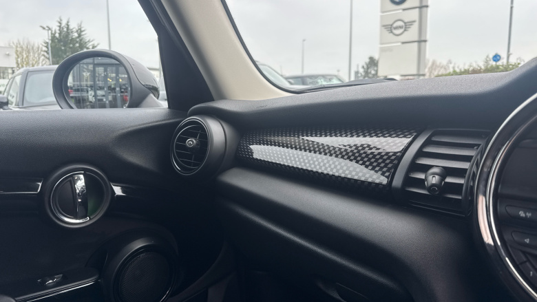 MINI Hatchback 2.0 Cooper S D 5dr Auto [8 Speed] Diesel Hatchback